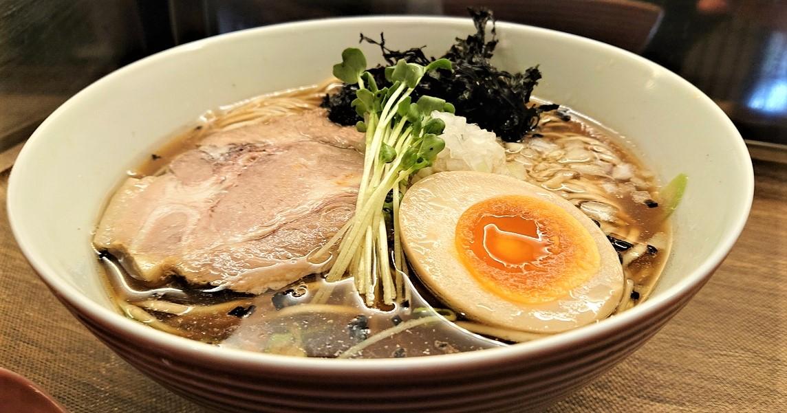 懐石の料理人技術が集結した、極上の一杯『醤油ラーメン』